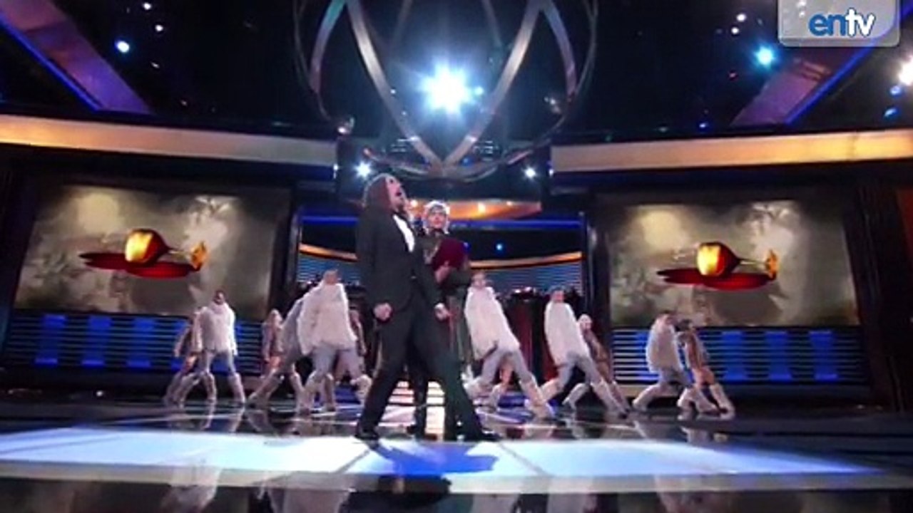 Julia Louis-Dreyfus and Bryan Cranston Makeout – Emmys 2014 Top 5 Moments