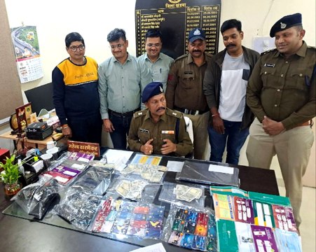 नकली नोटों का बड़ा रैकेट बेनकाब, 50 लाख तक खपा चुके थे नकली नोट