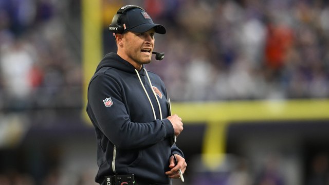 Chicago Bears Edge Steelers 31-28 Despite Weak Offense