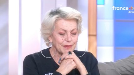 “Je vis pour des moments comme ça” : Lio en larmes sur le plateau de "C à vous" après un message surprise de Louane