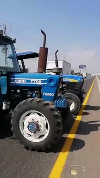 Reinician bloqueos carreteros; rechazan nueva ley de aguas y acueducto de Presa Solís