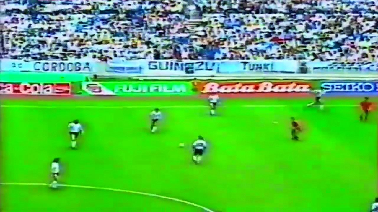 Maradona Delante del 5