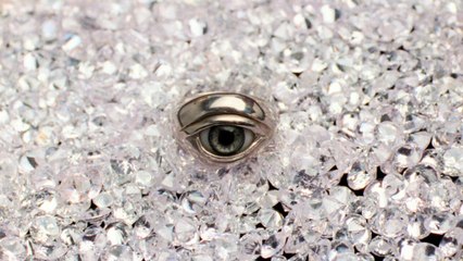 Reflet dans un diamant mort