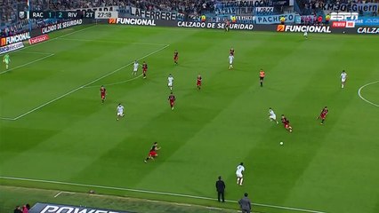 El gol en contra de Lucas Martínez Quarta para el 2-2 de Racing