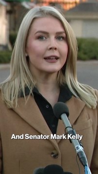 White House backs Pentagon probe Into Mark Kelly