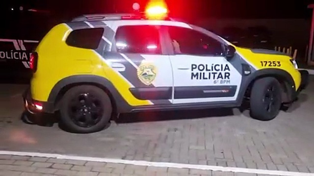 Homem é encaminhado à Delegacia após violência doméstica e confusão com vizinhos