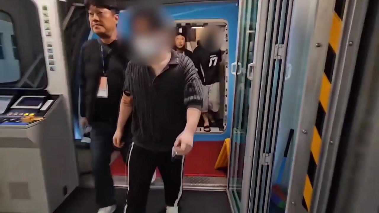 경찰, 캄보디아 로맨스 스캠 조직 26명 전원 검거 / YTN