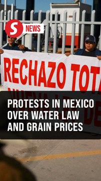 Mexican farmers and truckers block roads in protest over water law, prices and security