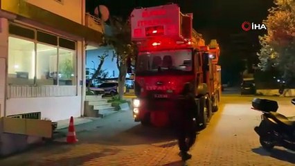 Bu apartman sürekli yanıyor: Altıncı kez alevler içinde kaldı!