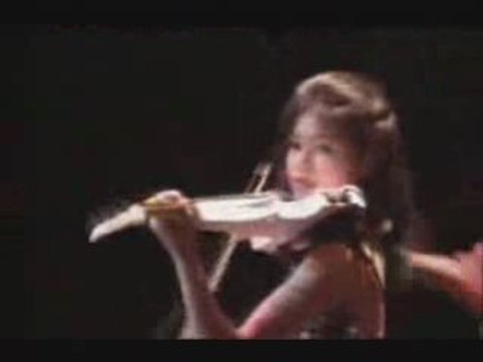 Vanessa Mae*Red Hot*live acoustic fusion