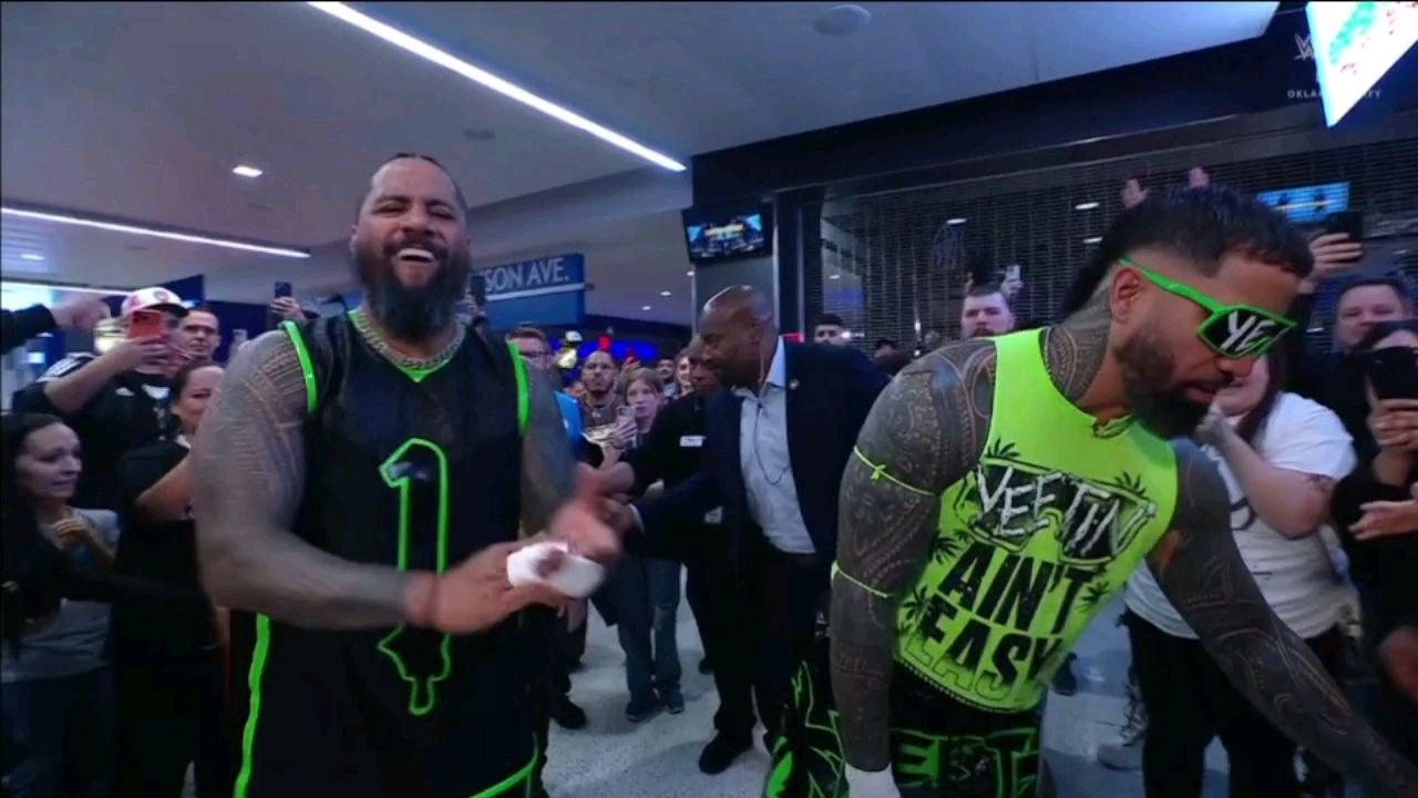 The Usos vs Drew mcintyre and logan paul tag team match wwe raw 24/11/2025