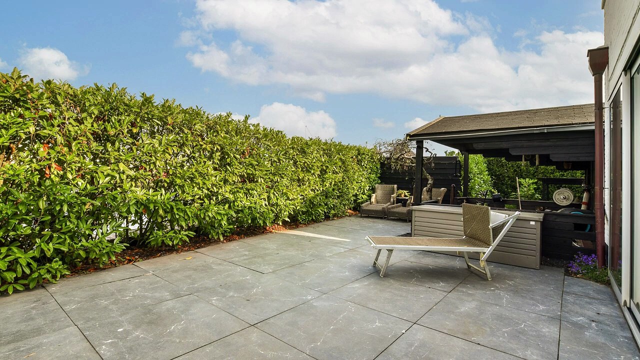 How to Maintain & Clean Your Concrete Surfaces
