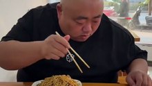 “ROFTL ,When chopsticks fail, the shoe becomes the hero”