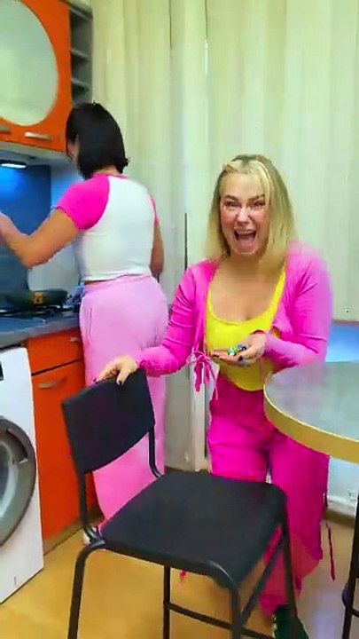 😂 Little pin, big disaster — funniest reaction gets pinned!