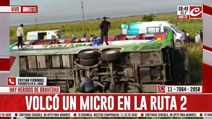 Volcó un micro en la Ruta 2: hay heridos y decenas de personas atrapadas