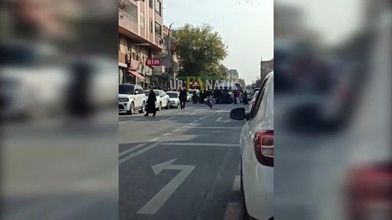 Bağlarbaşı’nda Yolun Karşısına Geçen Yayaya Minibüs Çarptı