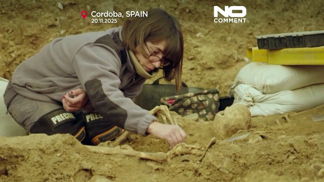Los arqueólogos investigan fosas comunes del franquismo en busca de posibles identificaciones