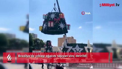 Brezilya'da feci kaza! Yılbaşı ağacını taşıyan vinç devrildi: O anlar kameraya yansıdı