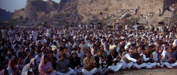 Gandhi Trailer (1982)
