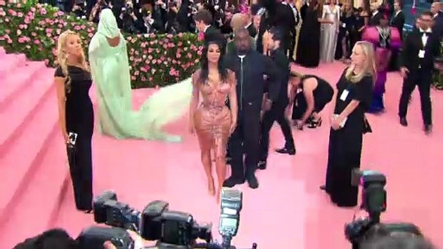 Kourtney Kardashian, Scott Disick & Travis Barker Have ‘Awkward’ Reunion At Kris Jenner’s Party