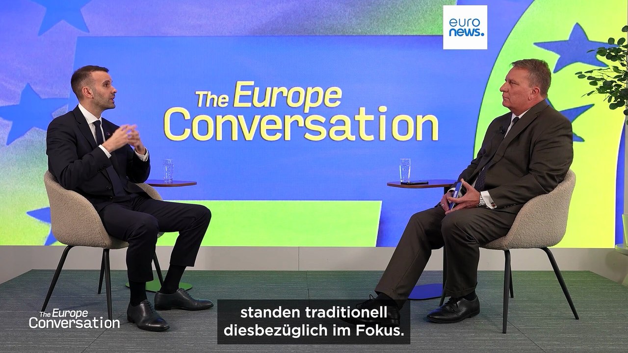 Premierminister von Montenegro kündigt Visabeschränkungen für russische Reisende an