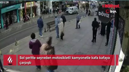 Sol şeritte seyreden motosikletli kamyonetle kafa kafaya çarpıştı