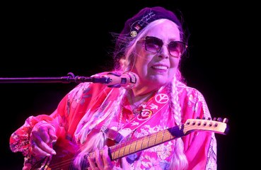 Joni Mitchell will be honoured with the Lifetime Achievement Award at the 2026 JUNO Awards