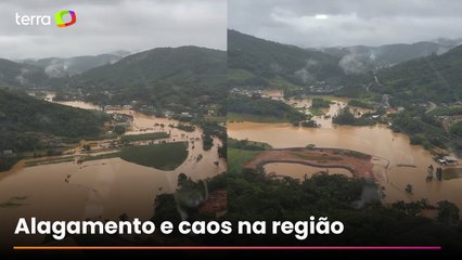 Imagens aéreas mostram o estrago das chuvas em cidade do interior de SC