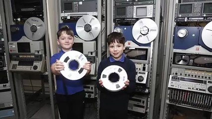 Ysgol Dyffryn Trannon pupils take over Aberystwyth's National Library of Wales