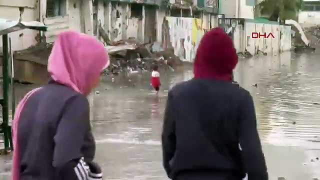 Gazze'de acı bitmiyor! Bu kez şiddetli yağış binlerce kişiyi etkiledi
