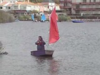 Les Olonnois régatent sur des Optimists.