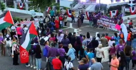 Realizan marcha contra la violencia hacia las mujeres