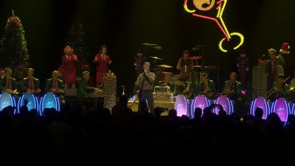 Jump, Jive, an' Wail (Louis Prima cover) - The Brian Setzer Orchestra (live)