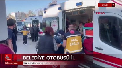 Bursa’da yarış halindeki otomobiller belediye otobüsüyle çarpıştı