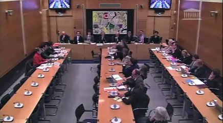 Commission sur France Télé : Gros malaise hier, quand le Président de l'ARCOM est interrogé sur la nomination au conseil de Foued Berahou qui se présente comme "anti-fasciste et anti-Bolloré"