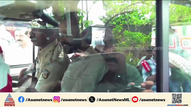 പയ്യന്നൂര്‍ ബോംബേറ് കേസ് പ്രതി നിഷാദ് സ്ഥാനാര്‍ത്ഥിയായി തുടരും, നിയമതടസമില്ലെന്ന് സിപിഎം