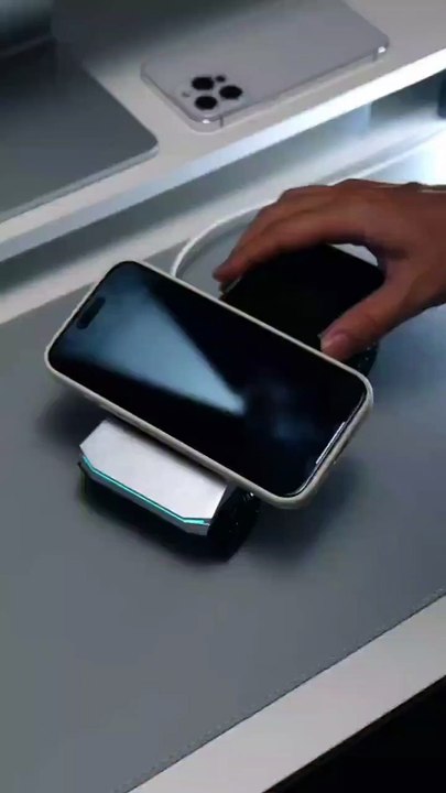 15W 3-in-1 Desktop Wireless Charger – Fast, Magnetic & Multi-Functional