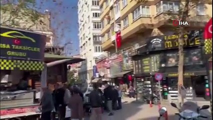 Bursa’da taksiciler, şehitler için lokma dağıttı