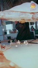 Carnicero golpeado despierta poder de dios guerra, elimina matones