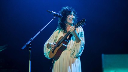 Elisa a Roma, il live al Palazzo dello Sport sold out: i successi, l'appello contro la violenza sulle donne