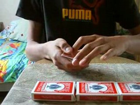 3 cartes, toujours 3 cartes