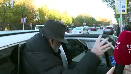 Antonio Resines reaparece tras ser ingresado en la UCI