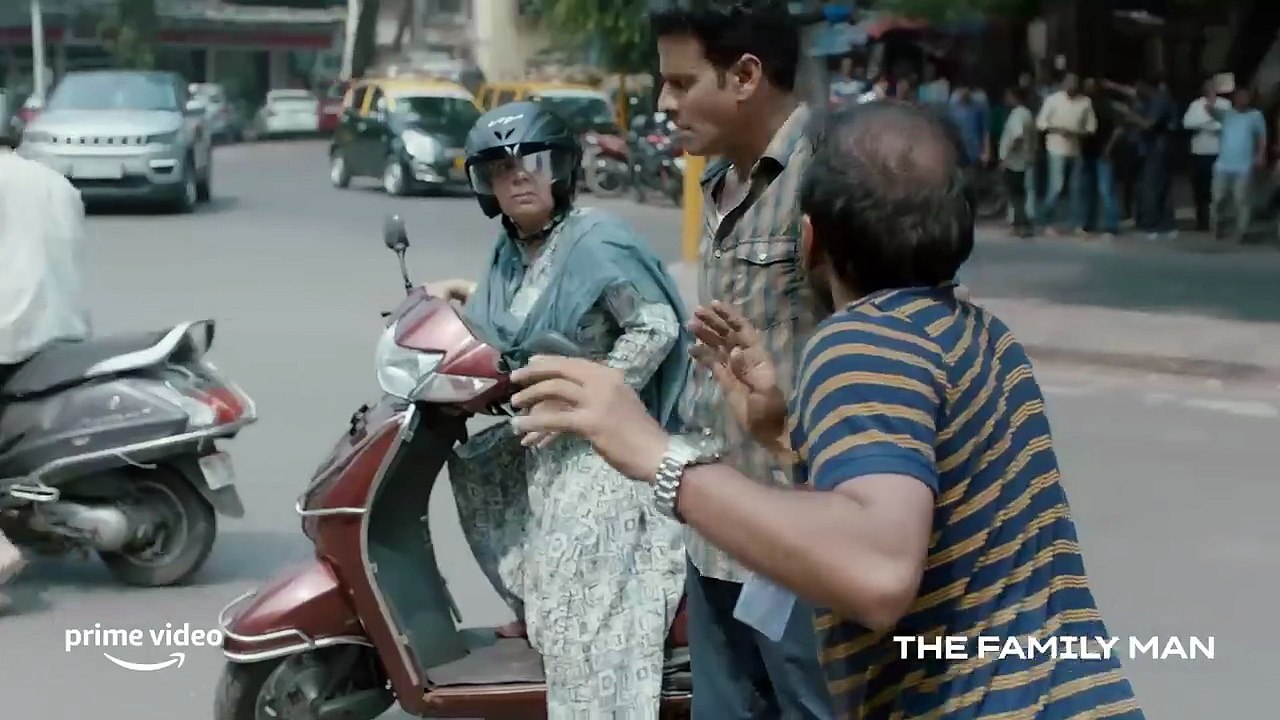 The Family Man - Savage Moments  Srikant Tiwari  - Latest Entertainment