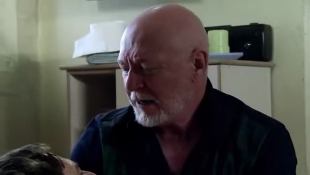 Corrie Eugene Clelland Grabs Peter Barlow 13th August 2014