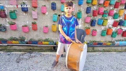 9 yaşındaki Eymen yeteneğiyle düğünlerde adından söz ettiriyor