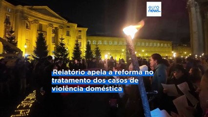 Manifestantes em Paris exigem medidas para combater o aumento da violência de género em França