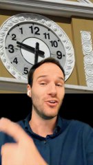 Une HORLOGE qui TOURNE a l’ENVERS ?!