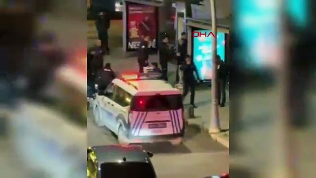Sultangazi'de iki grup arasındaki kavgayı polis havaya ateş açarak ayırdı