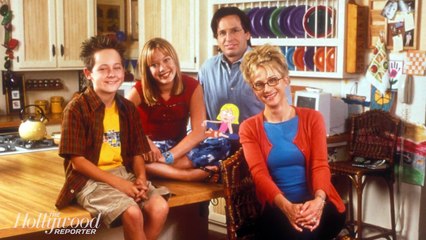 'Lizzie McGuire' Cast Returns to Reprise Roles in Revival | THR News
