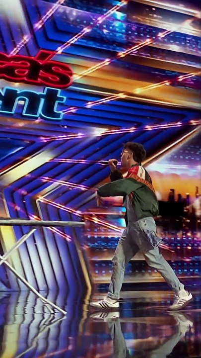 Micah Palace Performs “No Sabo” and the Crowd LOSES IT! | AGT